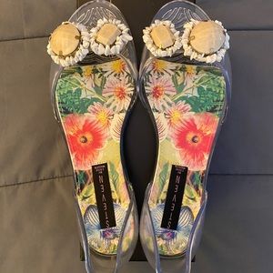 STEVEN BY STEVE MADDEN CLEAR FLAT JELLY SANDALS